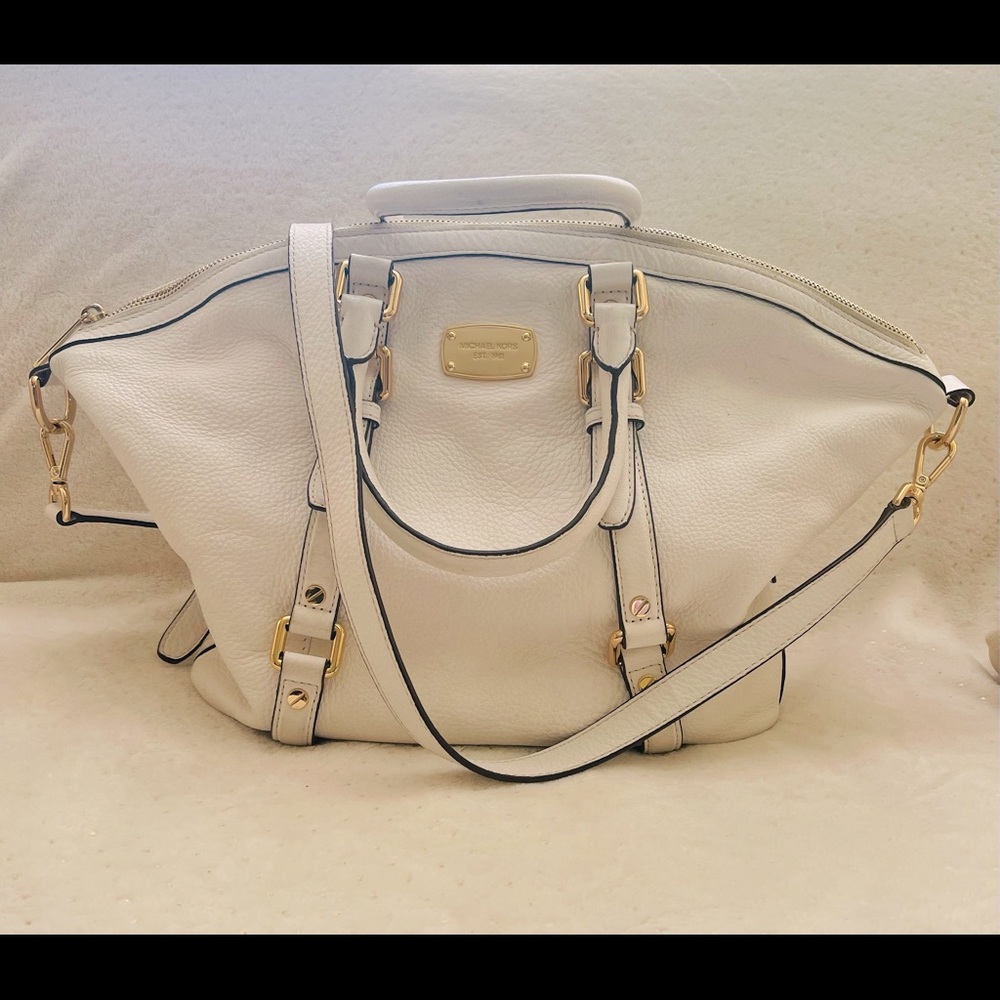 Michael Kors Belted Medium White Shoulder/Crossbody